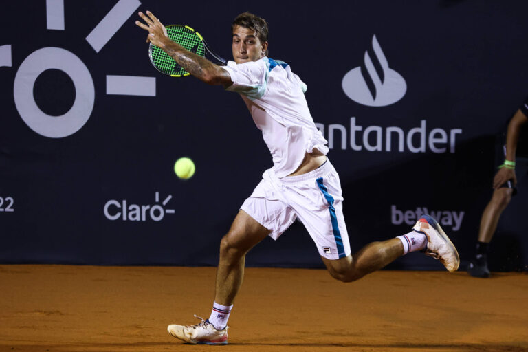 Brasileiro Felipe Meligeni perde para sérvio e dá adeus ao Rio Open