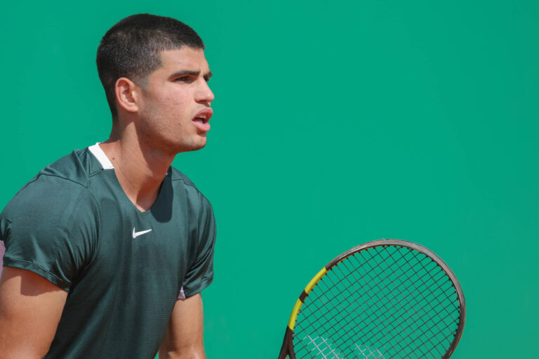 Campeão em Miami, Alcaraz é eliminado na estreia em Monte Carlo