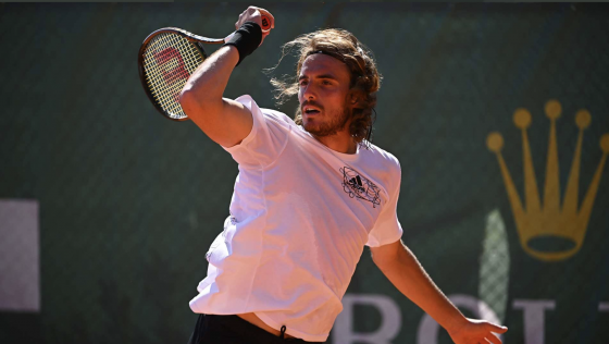 Tsitsipas e passar do hard court de Miami para a terra batida do Mónaco: «Tsitsipas e passar do hard court de Miami para a terra batida do Mónaco: «É a pior passagem da época»