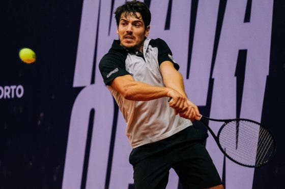 João Domingues eliminado à primeira no challenger de Praga