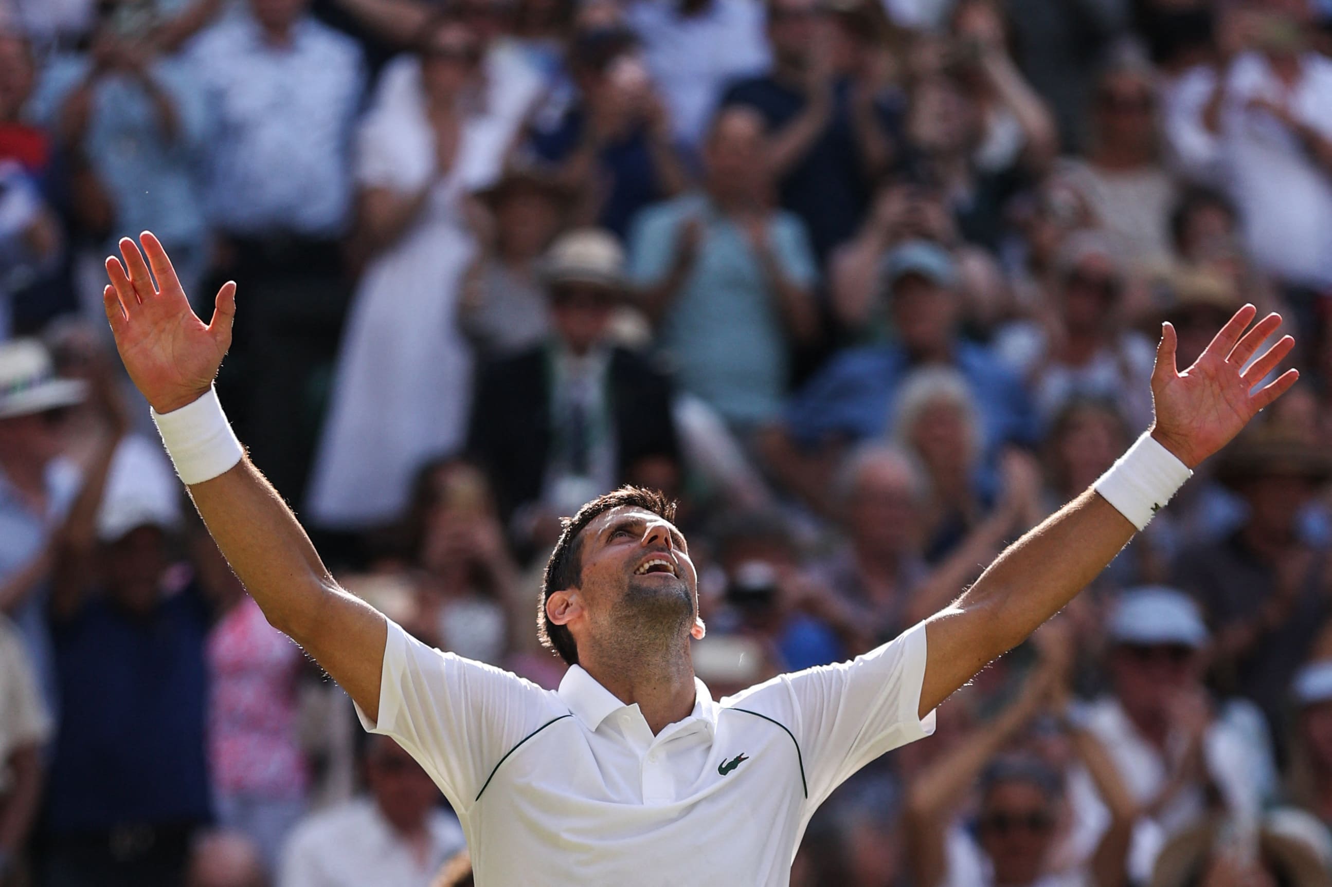 O sérvio Novak Djokovic derrotou, neste domingo, o australiano Nick Kyrgios e conquistou o heptacempeonato de Wimbledon.