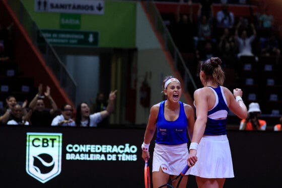 Bia Haddad e Carol Meligeni asseguram vitória do Brasil contra Argentina na BJK Cup