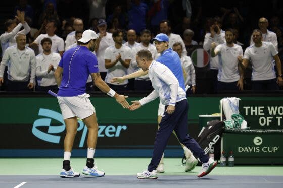 Sinner e Berrettini se impõem e mantém Itália viva na briga pelo bi da Copa Davis