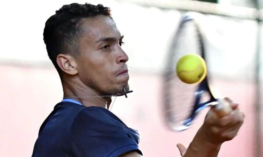 Tenista Paulo André Saraiva em ação no Challenger de Campinas challenger de lima (Reprodução/Instagram/@_paulo_saraiva)