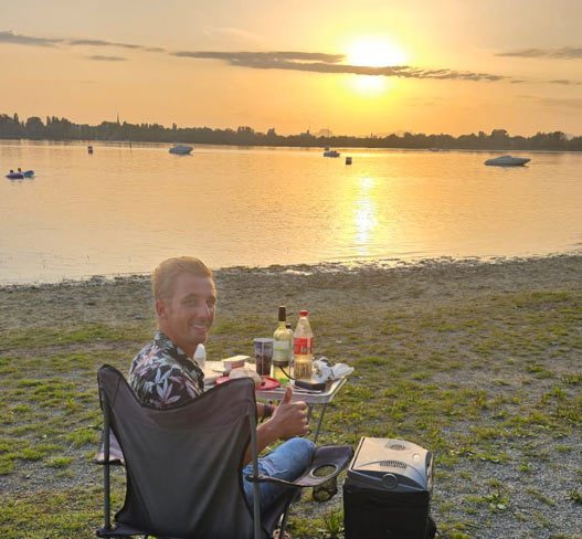 Lake Garda 2025: 40 degrees, sunset, and the book receives its final polish.