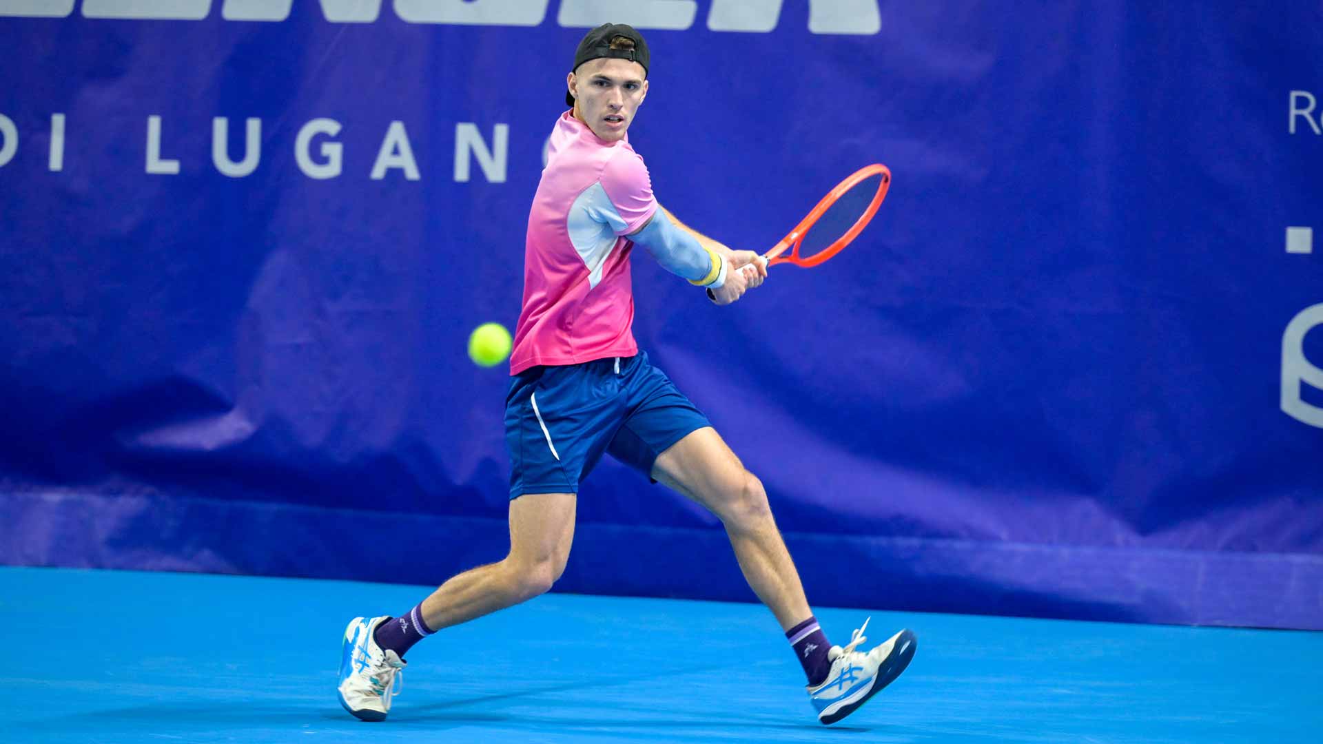 <a href='https://www.atptour.com/en/players/zsombor-piros/p09o/overview'>Zsombor Piros</a> in action at the Lugano Challenger.