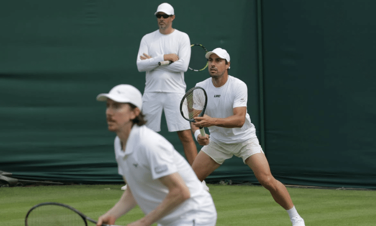 Fernando Romboli e John-Patrick Smith em Wimbledon Challenger de Newport
