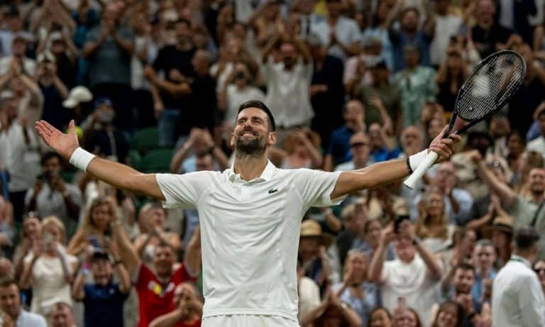 Novak Djokovic x Jannik Sinner em Wimbledon