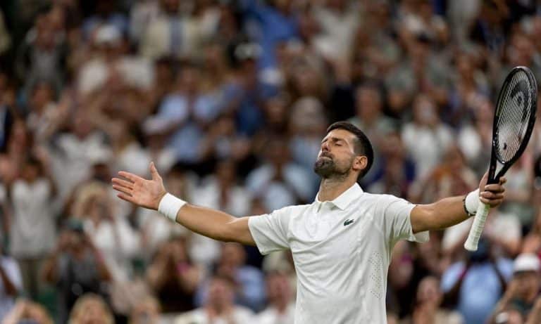 Novak Djokovic x Stefanos Tsitsipas em Wimbledon 2026