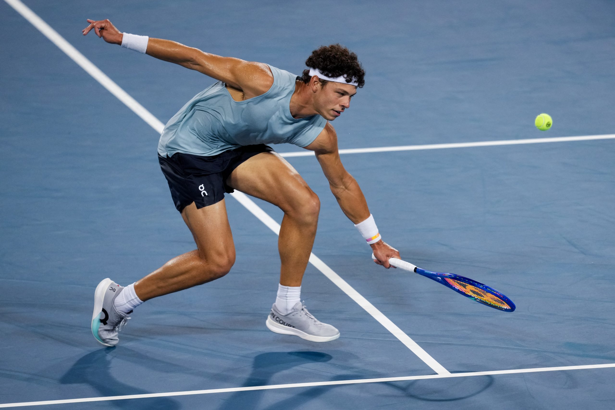 Aug 16, 2026; Mason, OH, USA; Ben Shelton (USA) returns a shot against Jamie Faria (POR) during the Cincinnati Open at Lindner Family Tennis Center. © Aaron Doster-Imagn Images