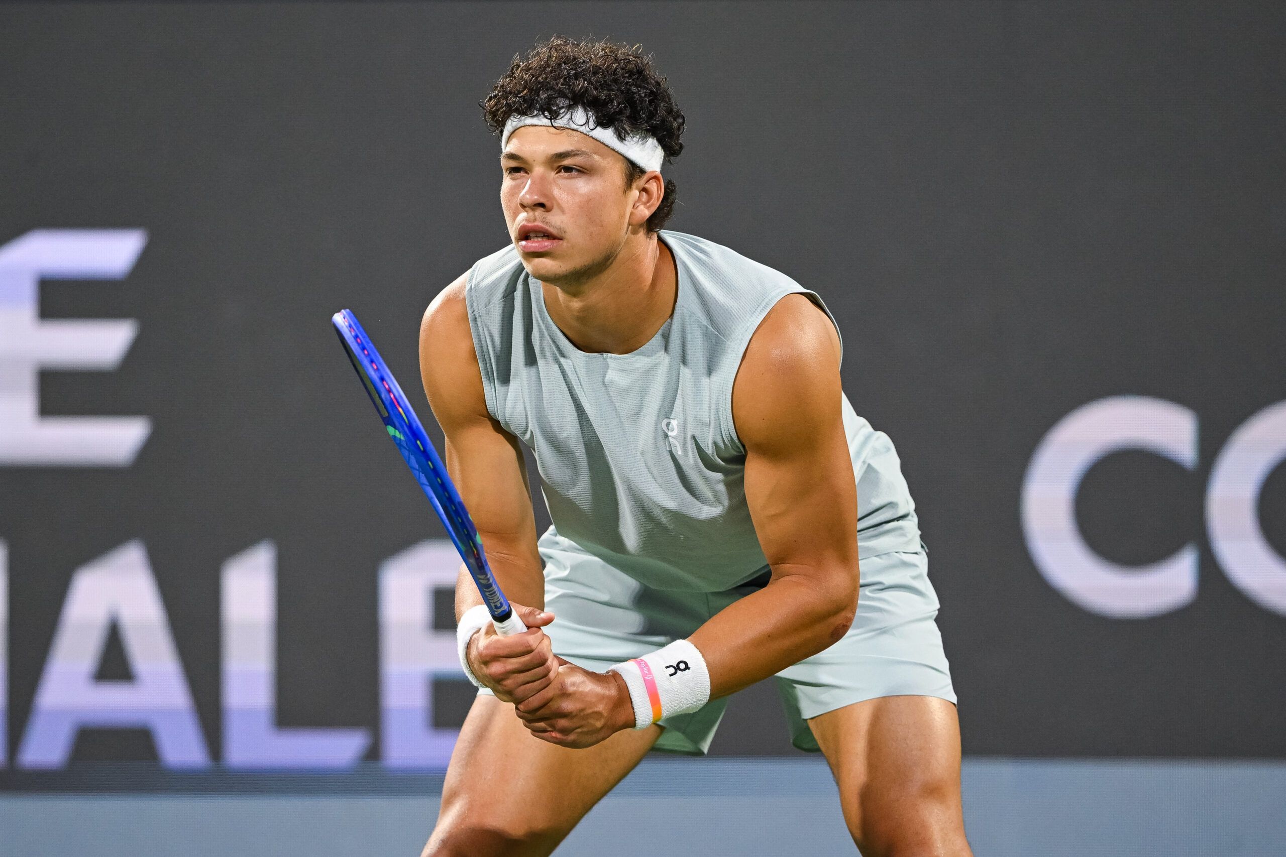 Aug 13, 2026; Montreal, QC, Canada; Ben Shelton (USA) waits for Brandon Nakashima (USA) to serve the ball during singles final play at IGA Stadium. © David Kirouac-Imagn Images