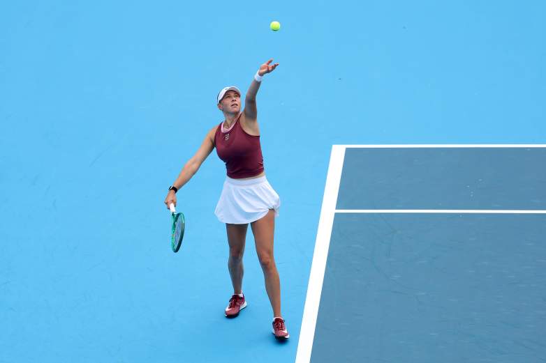 MASON, OHIO - AUGUST 15: Amanda Anisimova of the United States serves during a match against Zeynep Sönmez of Türkiye on day five of the Cincinnati Open at Lindner Family Tennis Center on August 15, 2026 in Mason, Ohio. (Photo by Emilee Chinn/Getty Images)