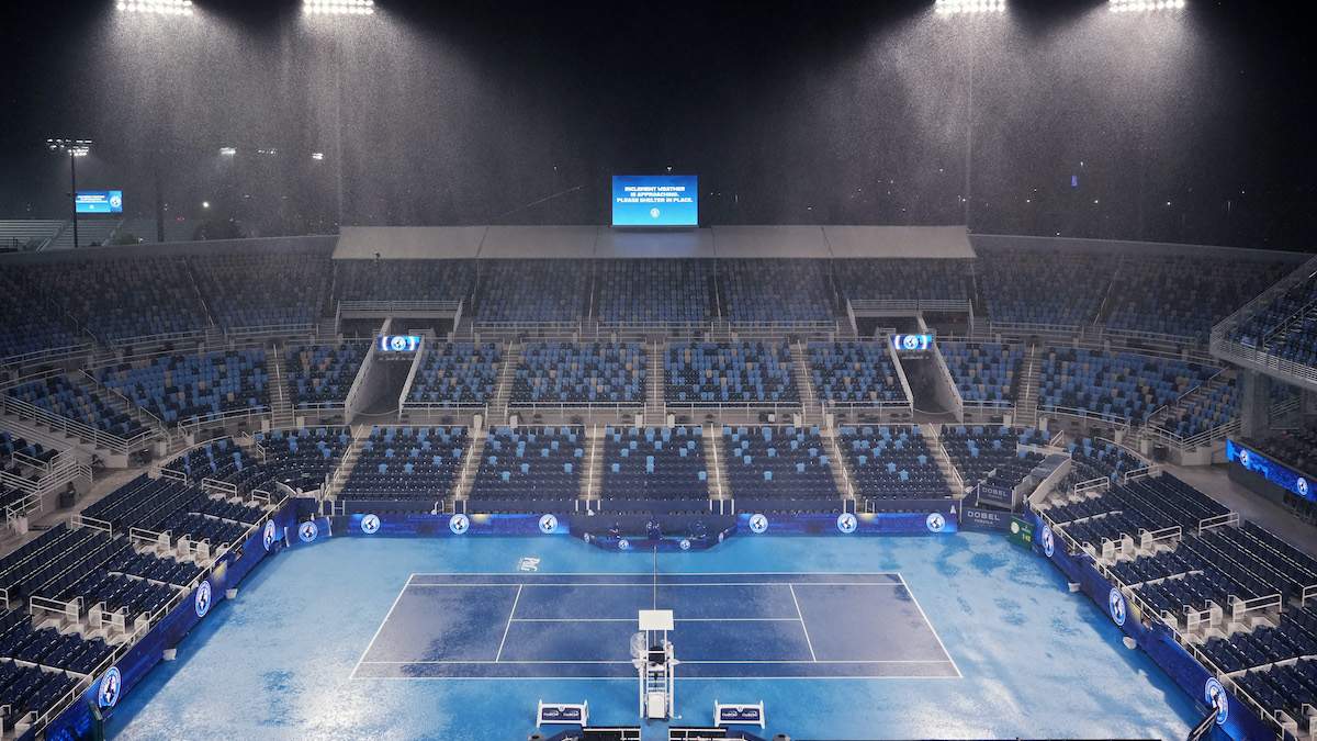 Why is the Cincinnati Open tennis tournament delayed today? Hereâs the reason play was interrupted and the latest update.