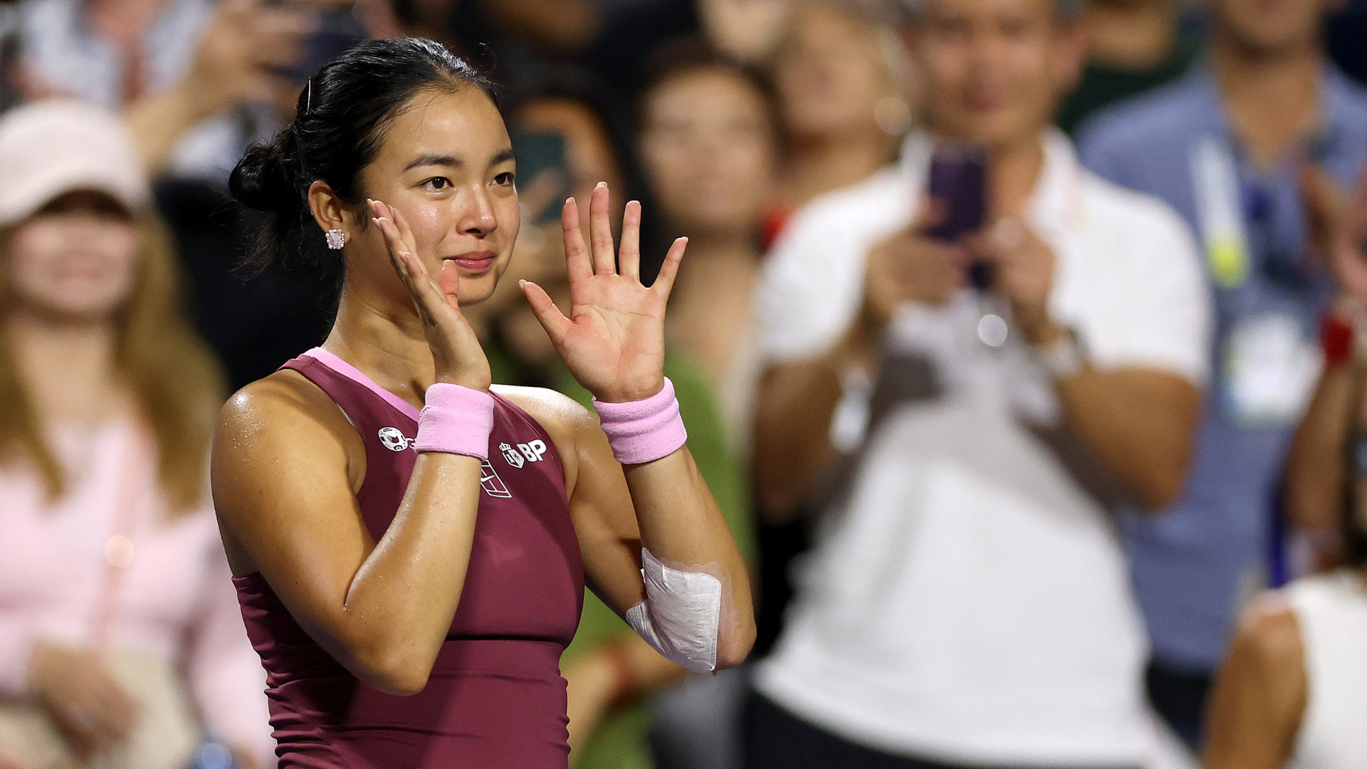 TORONTO, ONTARIO - AUGUST 09: Alexandra Eala of the Philippines acknowledges the crowd after losing to Belinda Bencic of Switzerland during day eight of the National Bank Open Presented by Rogers at Sobeys Stadium on August 09, 2026 in Toronto, Ontario. (Photo by Matthew Stockman/Getty Images)