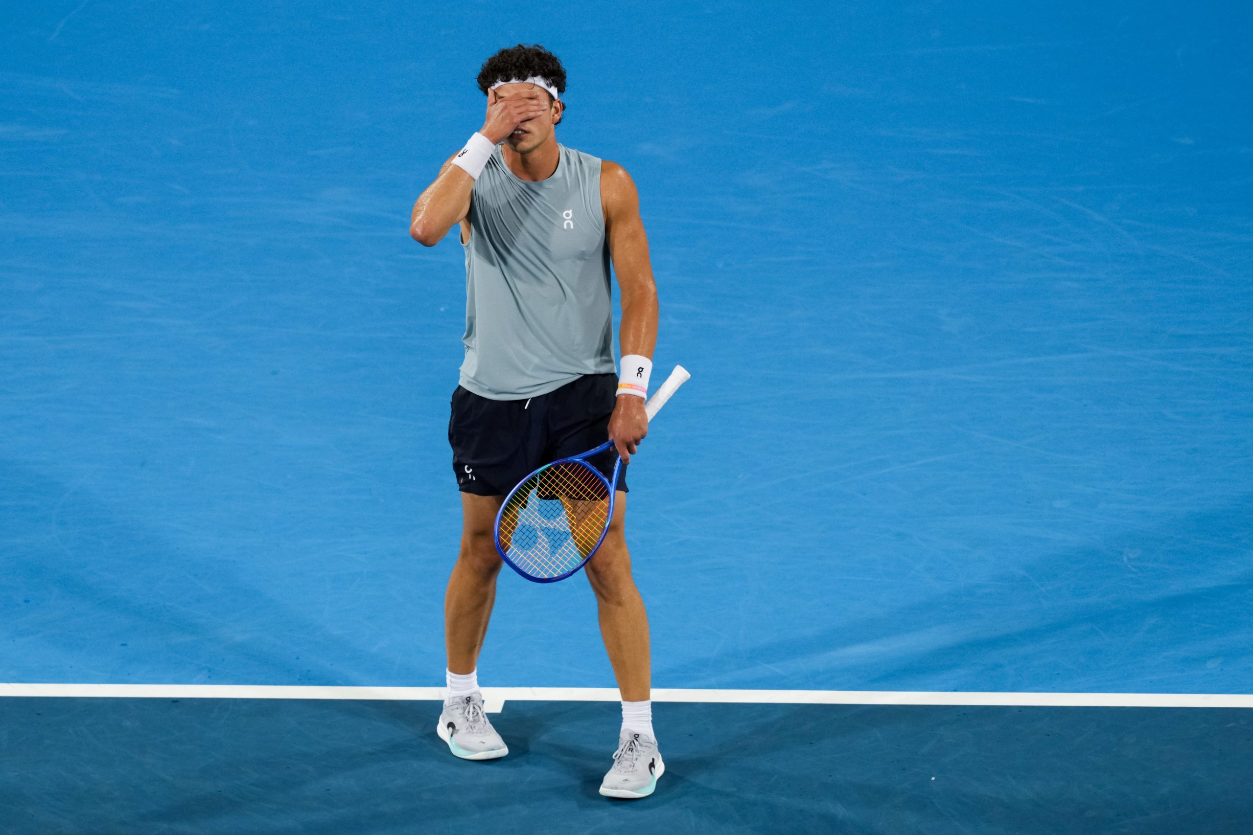 Aug 16, 2026; Mason, OH, USA; Ben Shelton (USA) reacts after not being able to return a shot against Jamie Faria (POR) during the Cincinnati Open at Lindner Family Tennis Center. © Aaron Doster-Imagn Images
