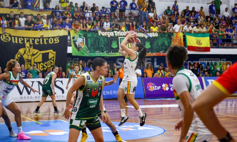 Sampaio Basquete vence jogo 4 das finais da LBF e conquista quarto título do torneio. (Foto: João Marcos/LBF)