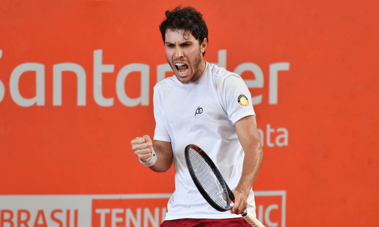 Eduardo Ribeiro enfrenta o compatriota Pedro Boscardin Dias nas quartas do Challenger de Buenos Aires II (Foto: JoĂŁo Pires/Fotojump)