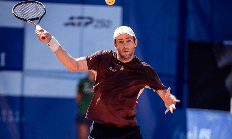 Marcelo Demoliner e Ho levam virada e caem na estreia do US Open