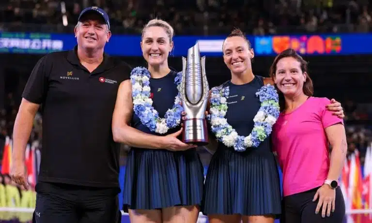 Luisa Stefani e Gabriela Dabrowski, campeãs do WTA 1000 de Wuhan