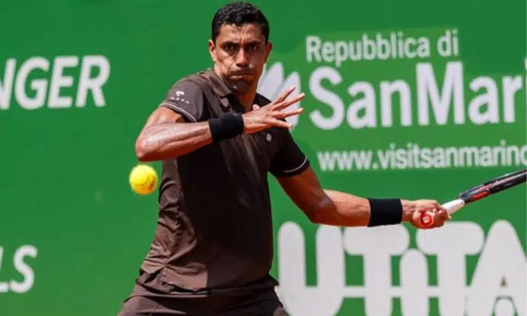 Monteiro em ação no Challenger de San Marino. Jogando em Hagen nesta semana, o brasileiro estå na final do quali no torneio. (Foto: San Marino Open)